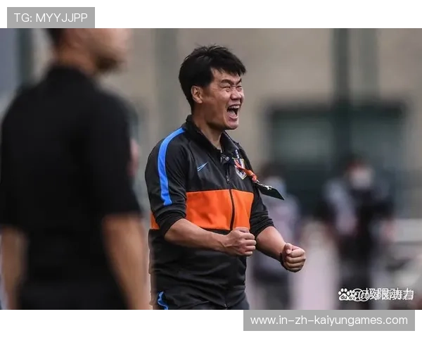 传奇球员教练生涯起步，青年军迎来导师级人物